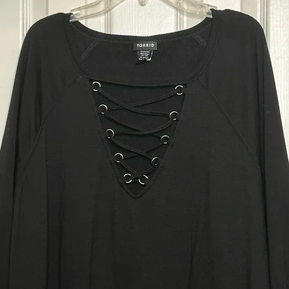 Torrid Black Lattice Front Crew Neck Long Sleeve Pullover Sweater - Picture 6 of 10